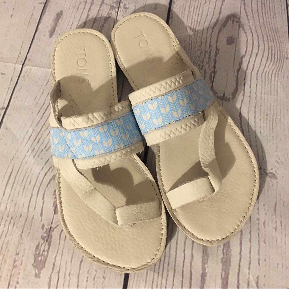Toms Isabella Woman’s Size 6 New Sandals